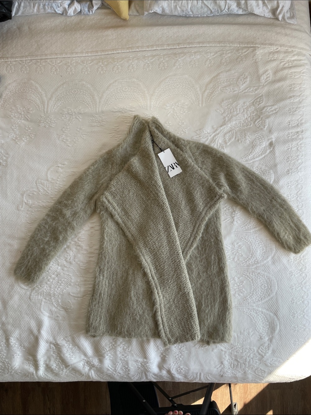 Zara Fuzzy Light Olive Green Open-Front Women's Cardigan L/XL NWT